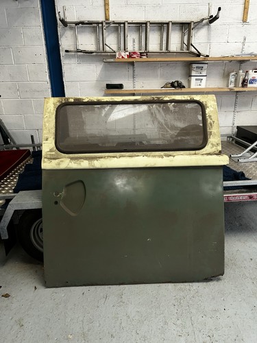 1973 bay window camper left - camper,